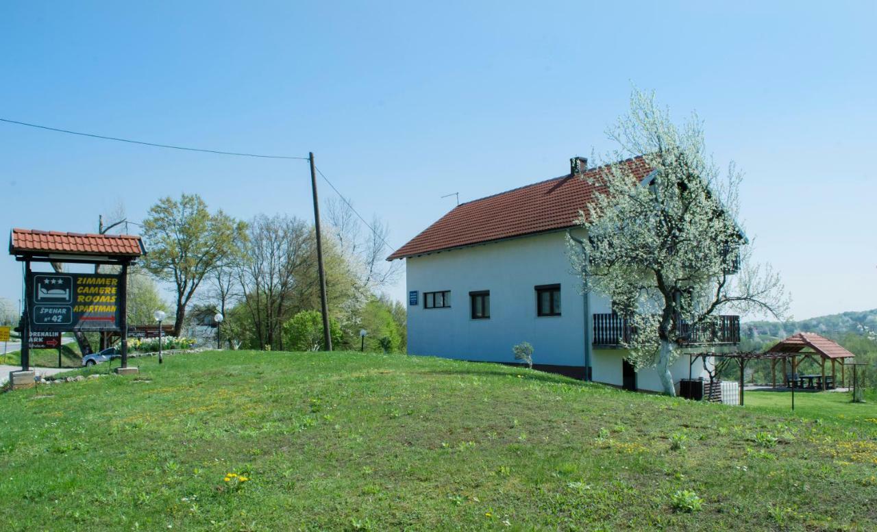 Отель House Spehar Селиште-Дрежничко Экстерьер фото